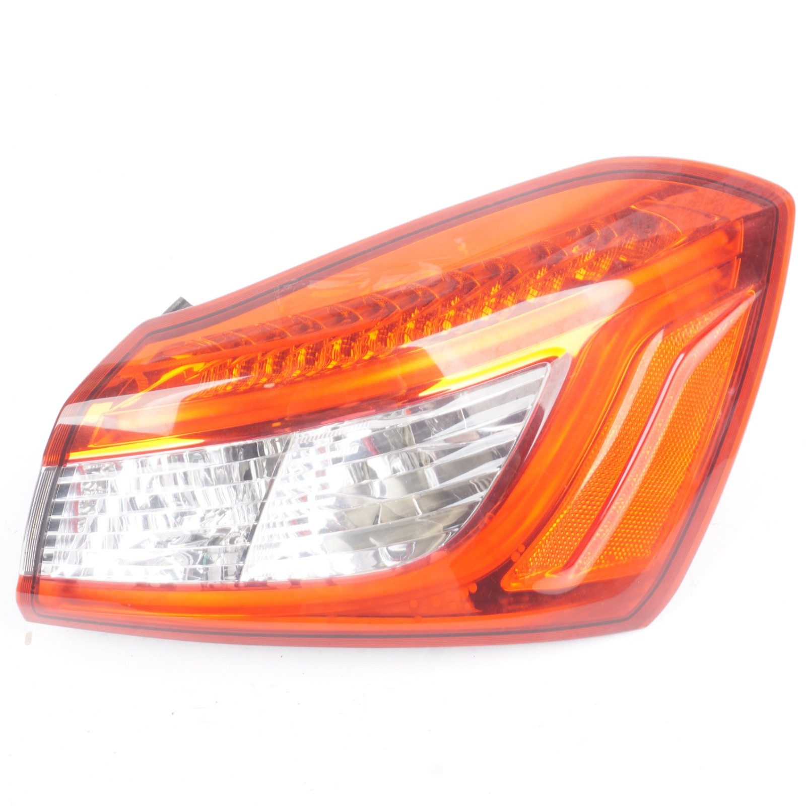 2014 - 2019 Maserati Ghibli S Q4 Rear Right Outer Tail Light Lamp Led OEM