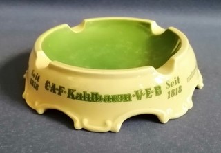 großer Aschenbecher VEB C.A.F. KAHLBAUM Edel Liköre Porzellanfabrik Ilmenau