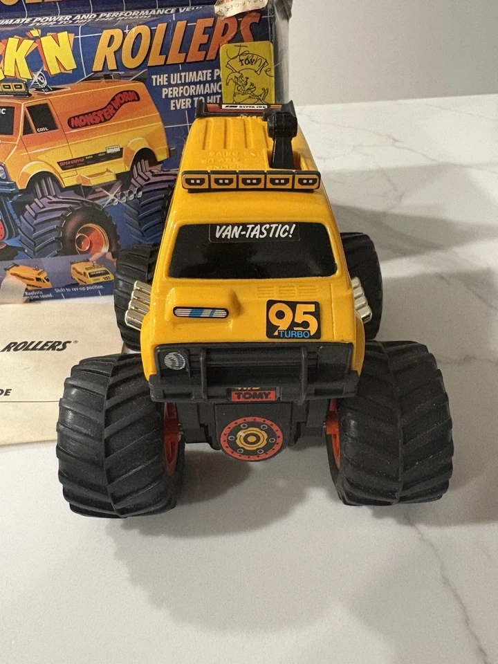 De colección 1988 Tomy Rip Rock'n Rollers Monster Worm furgoneta amarilla con caja y manual Foto 3 de 4