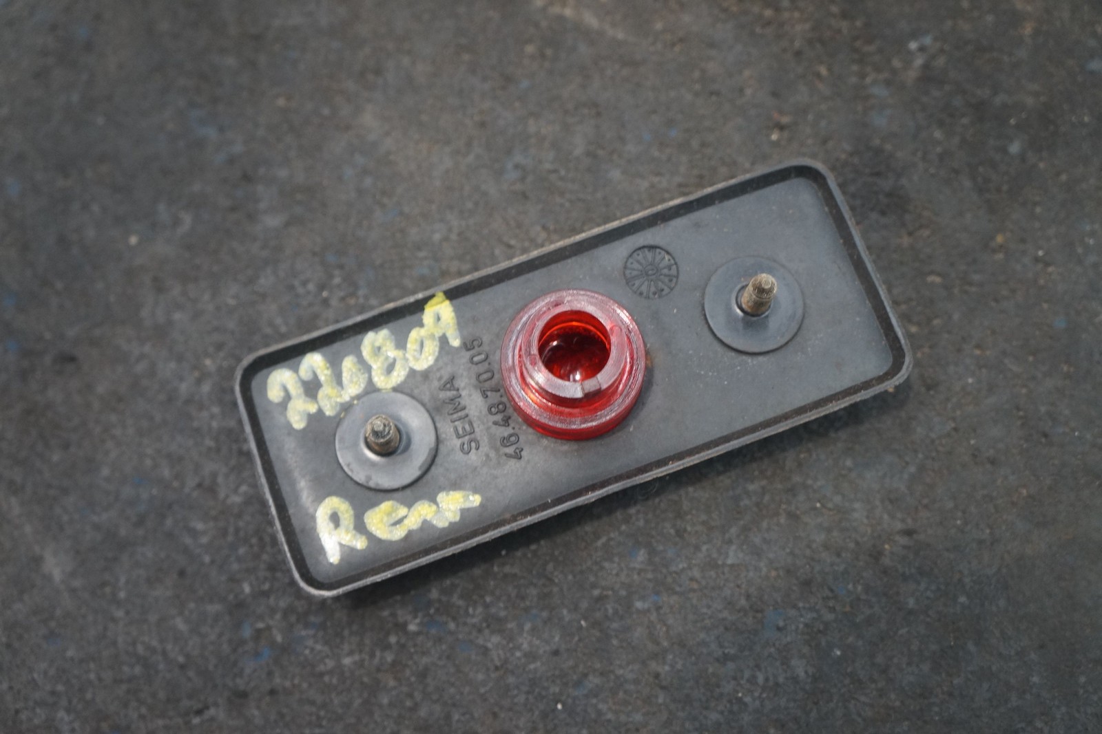 Rear LH Or RH Quarter Side Marker Red Light Lamp Housing Ferrari Mondial 1982