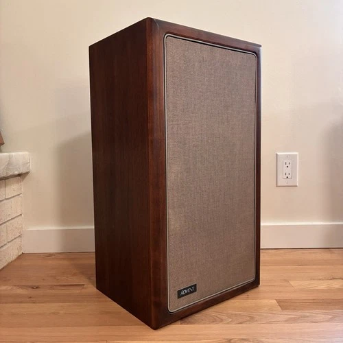 Vintage MCM Advent NLA (A4) Bullnose Walnut Speakers *Clean! *Refoamed! image 9