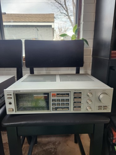 Onkyo TX-35 Quartz Synthesized AM/FM Tuner Amplifier Silver/Grey Powers ...