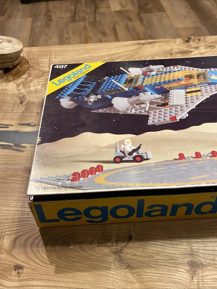 VINTAGE LEGO SPACE 497 GALAXY EXPLORER w/ VG BOX & MANUALS RARE! - Image 2 of 4