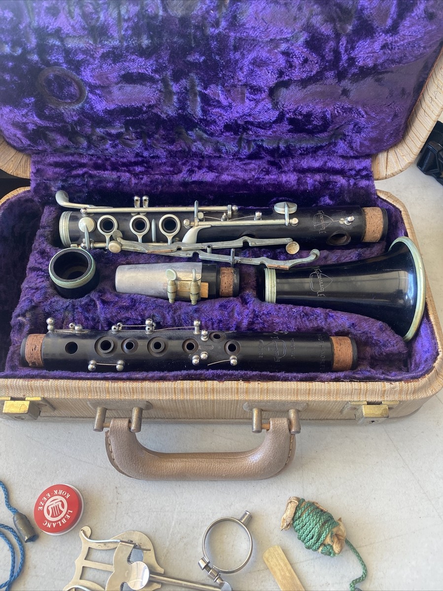 Vintage Noblet Clarinet-Model 1490C France-Wood Clarinet Vintage Noblet Clarinet-Model 1490C France-Wood Clarinet
