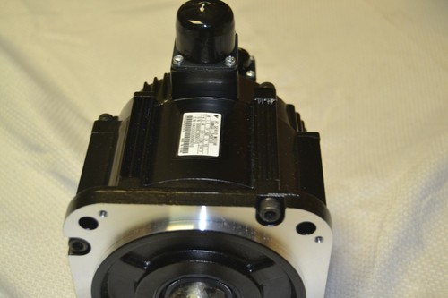 New Yaskawa Sigma 5 Rotary Servo Motor SGMGV-13ADE6S 1.3KW 200V - Picture 6 of 8