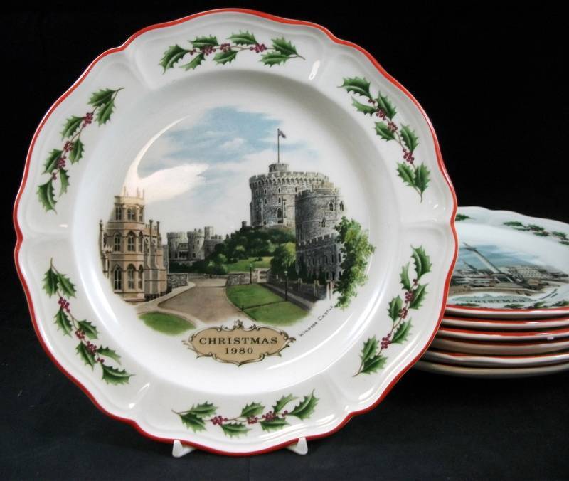 Wedgwood Christmas Queensware Group of 5 Collectible Plates Alan