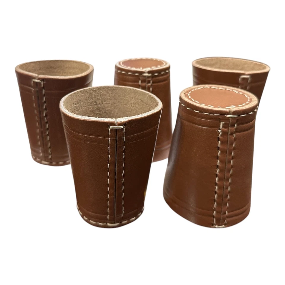 Poker Bar Games Casino Shaker Dice Cup size: 8.5cm x 7cm - Image 2 of 4