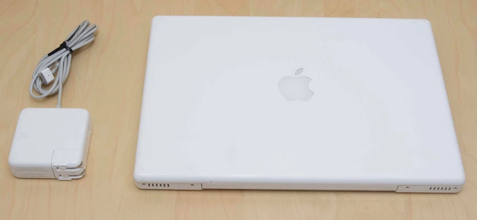 Apple MacBook 13" - 2.13GHz Intel C2D| 2GB Ram| 160GB HD| El Capitan| Mid-2009 - Image 2 of 4