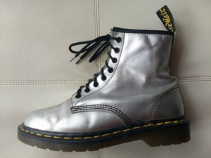 dr martens silver boots