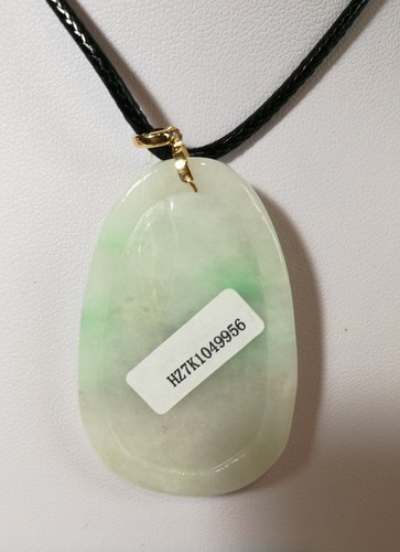 Certified A grade jadeite jade handcarved bird on leaf pendant in 18K gold - Picture 5 of 7