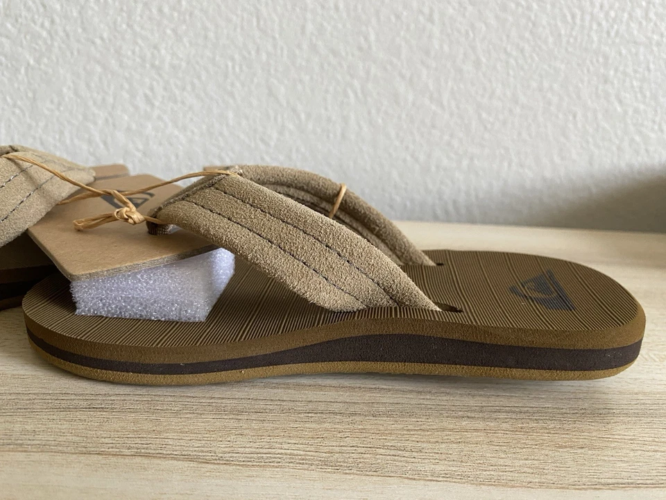 Quicksilver Youth 13 Boys Carver Suede Flip Flop Sandals Kids Tan NEW - Image 3 of 4