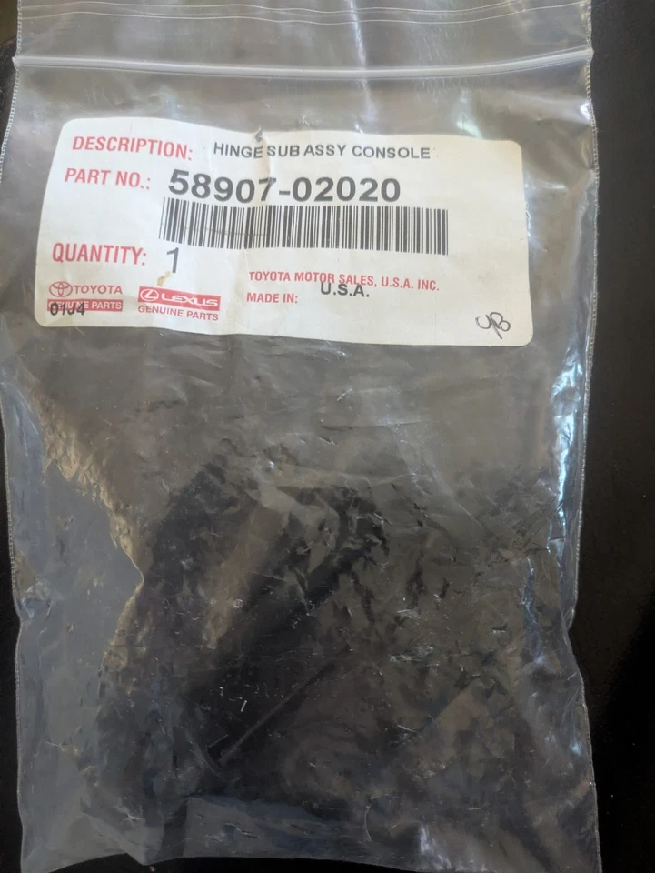 Bisagra de consola central genuina OEM 58907-02020 Toyota Corolla Matrix 2003-2008 Foto 2 de 2