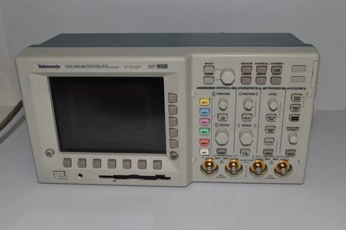 TEKTRONIX TDS 3054B FOUR CHANNEL COLOR DIGITAL PHOSPHOR OSCILLOSCOPE (PLS118) - Picture 1 of 5