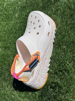 Men s 9/ W11 CROCS Hiker Xscape Festival Clog Chalk/Orange' - 208606-OWV
