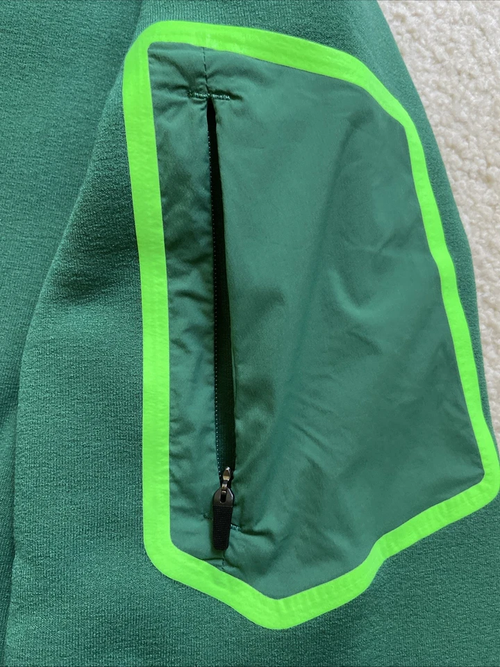 Men’s Burton ak Polartec Baker Power Stretch Crew Size Medium - Image 3 of 4