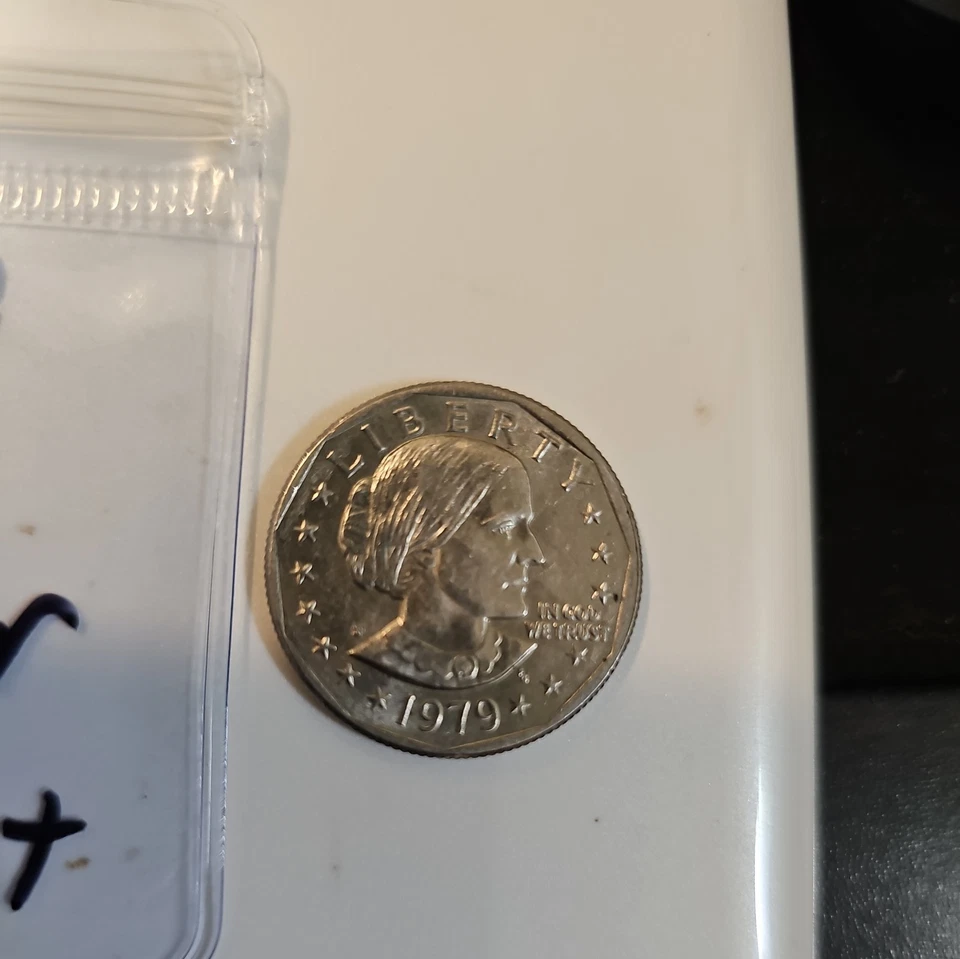 1979 年 P 版 Susan B 安东尼一美元中场罢工!!! — 第 3/4 张图片