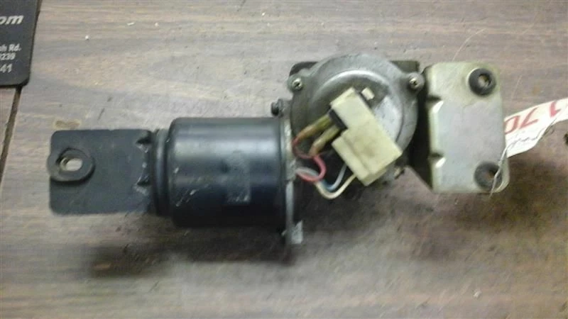 83 DATSUN/NISSAN 200SX WINDSHIELD WIPER MTR 2521 - Image 2 of 2