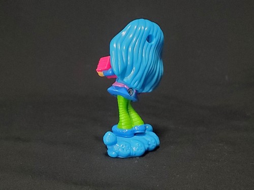 2011 McDonalds Strawberry Shortcake Blueberry Muffin 3.25" Toy Figure - Picture 4 of 4