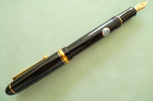 (B109) Pilot Custom 74 fountain pen 14K 585 gold SF (soft fine) nib - Picture 4 of 9
