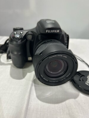 Fujifilm FinePix S Series S6000fd 6.3MP Digital Camera - Black for