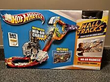 HotWheels Wall Tracks Mid-Air Madness - ZigWheels