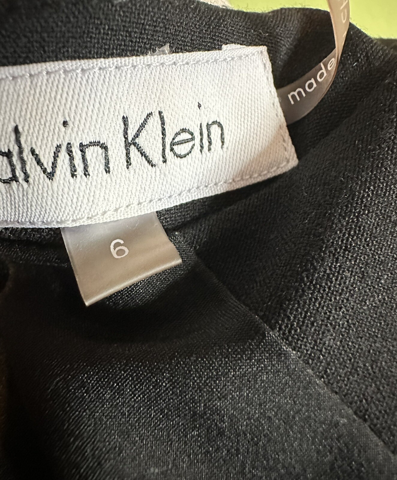 Calvin Klein Women’s Size 6 Black Cap Sleeve Dress With Gold Logo Hardware ￼ thumbnail 19