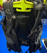 Oceanic Cruz BCD with Integrated Weight Pocke...