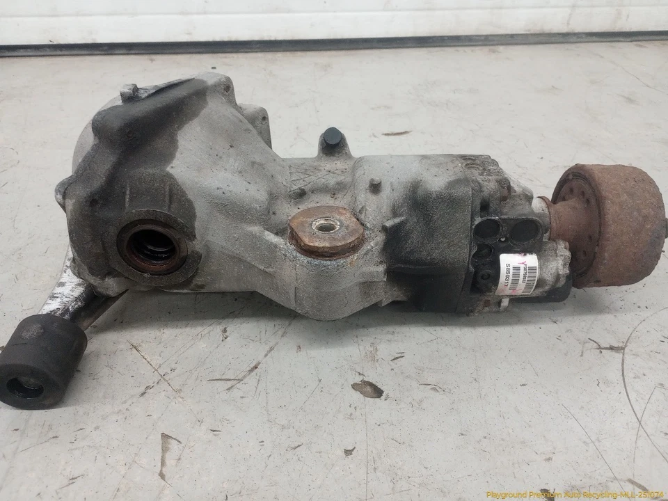 Volvo XC70 V70 Rear Differential Carrier AT 2.5L 5 Cylinder Fits 2003-2007 03 04 Foto 2 de 4