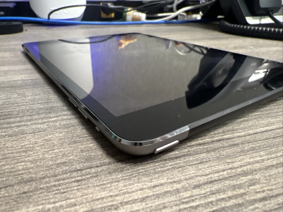 Apple iPad mini 2 Model A1490 16GB Good Condition Unlocked - Verizon - Image 4 of 4