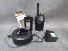 A GOOD VERTEX STANDARD VX-261 TWO WAY RADIO WITH CHARGER AND NEW BATTERY #1