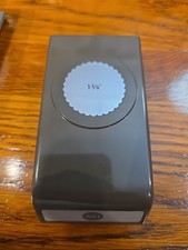 Stampin' Up 1 3/8" Scalloped Circle Punch - Gently Used