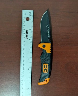 Gerber Bear Grylls Scout Folding Knife, Plain Blade, Rubber Handle, Lockback 