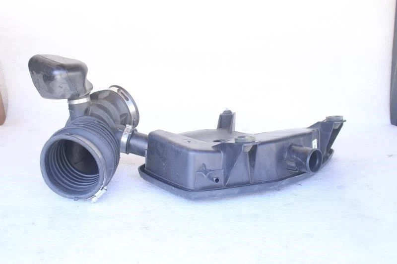 2020 2021 2022 CADILLAC XT5 AIR OUTLET DUCT PIPE 3.6L 84540980 - Image 4 of 4