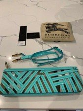 Authentic Burberry Nova Check Large Clutch w. Detachable Strap in Classic Opal