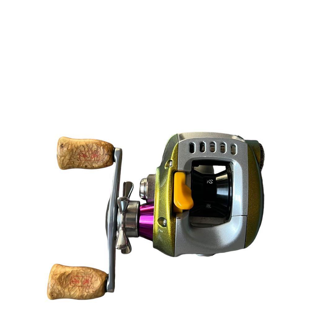 Megabass x I'ZE FACTORY TEAM DAIWA Z TD-ito105HL 6.3 811577 Megabass x I'ZE FACTORY TEAM DAIWA Z TD-ito105HL 6.3 811577