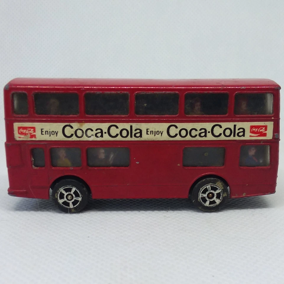 Corgi Juniors Daimler Fleetline Coca-Cola Bus 1973 Red Made In United Kingdom - Image 4 of 4