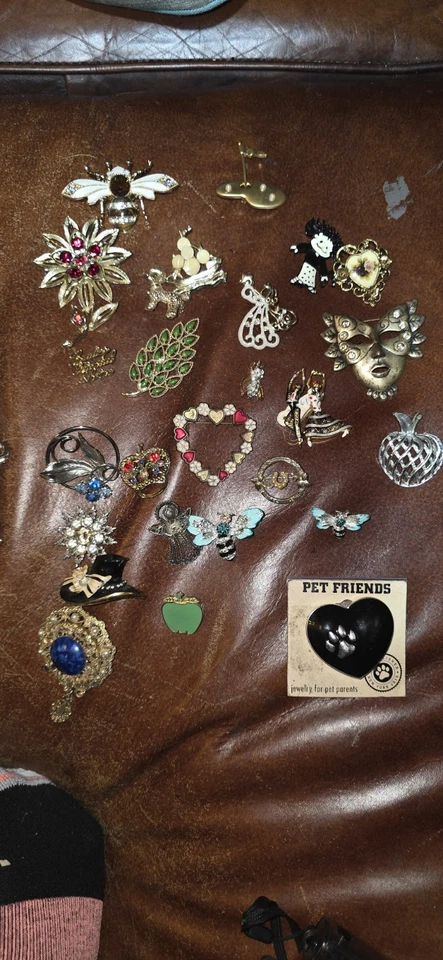 Винтажная брошь со стразами лот из 42 - Изображение 4 из 4