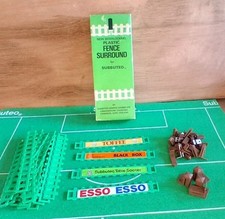Subbuteo Pitch Fence Surround, verpackt und komplett sehr guter Zustand