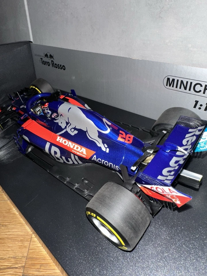 Minichamps 1:18 Toro Rosso STR13 – Brendon Hartley – F1 2018 – Raro - Immagine 4 di 4
