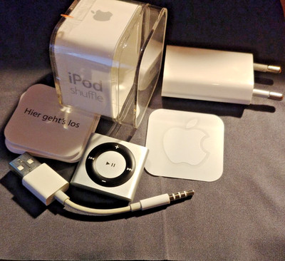 Apple iPod Shuffle  4. Generation Silber Silver 2 GB   A1373  OVP