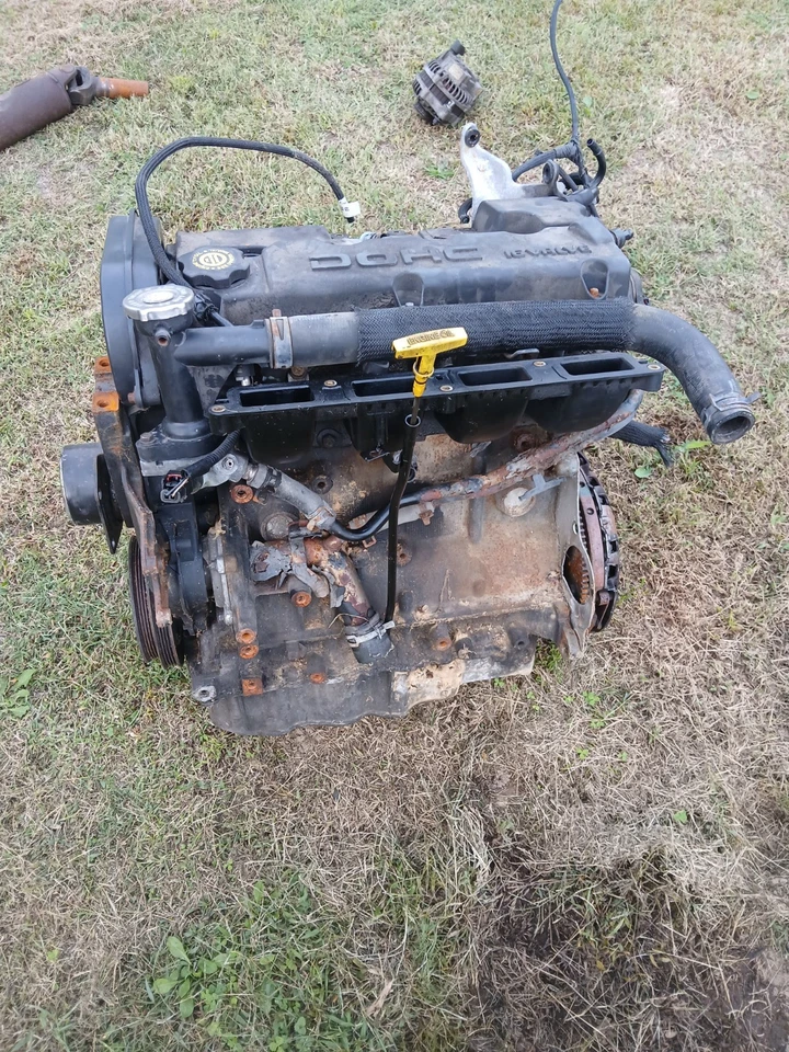 Engine Assembly 2.4L VIN B W/Egr Fits 01-02 PT CRUISER 1267842 used 138k miles - Image 2 of 4