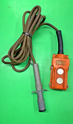 COB 61 CONTROLS 41-15351 HOIST CRANE PENDANT UP/DOWN WIRED RAIN PROOF SWITCH ️
