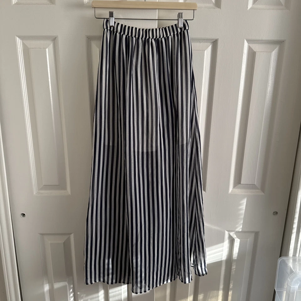 Maxi Falda Abercrombie & Fitch Azul/Blanco Rayas Talla Pequeña Foto 4 de 4