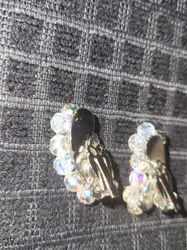 Clip Earrings Vintage Fashion, Cut Crystal-Glass Beads, Pre-owned Sparkly, Nice! - Picture 8 of 11