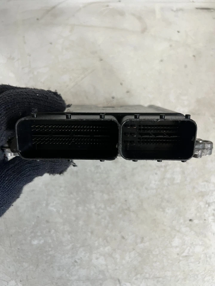 MÓDULO DE CONTROL DEL MOTOR ECU 30785100 AB SE ADAPTA A VOLVO S60, S70, S80 GOLF Foto 4 de 4