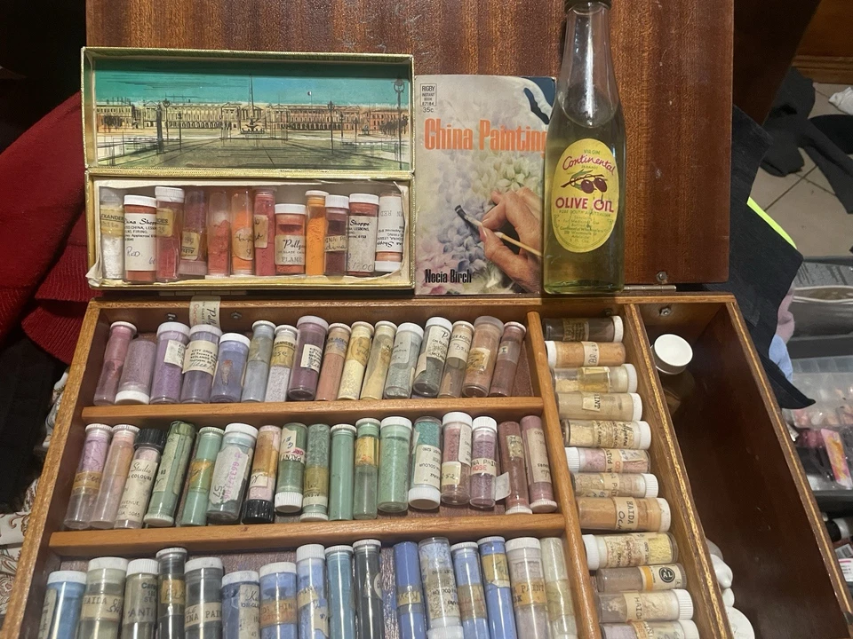 Vintage China Powder Paint Vials Lot with Case - image 3 of 3