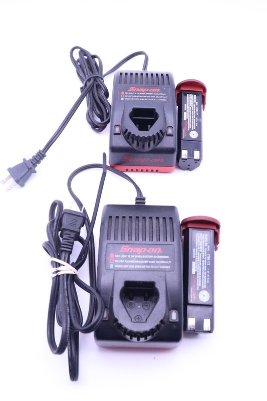 Lot of 2 Snap-on CTC572 7.2V Battery Charger Black Single Battery Charging