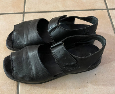 Ecco Damen Schuhe/ Halbschuhe/ Sandale Gr.40 schwarz