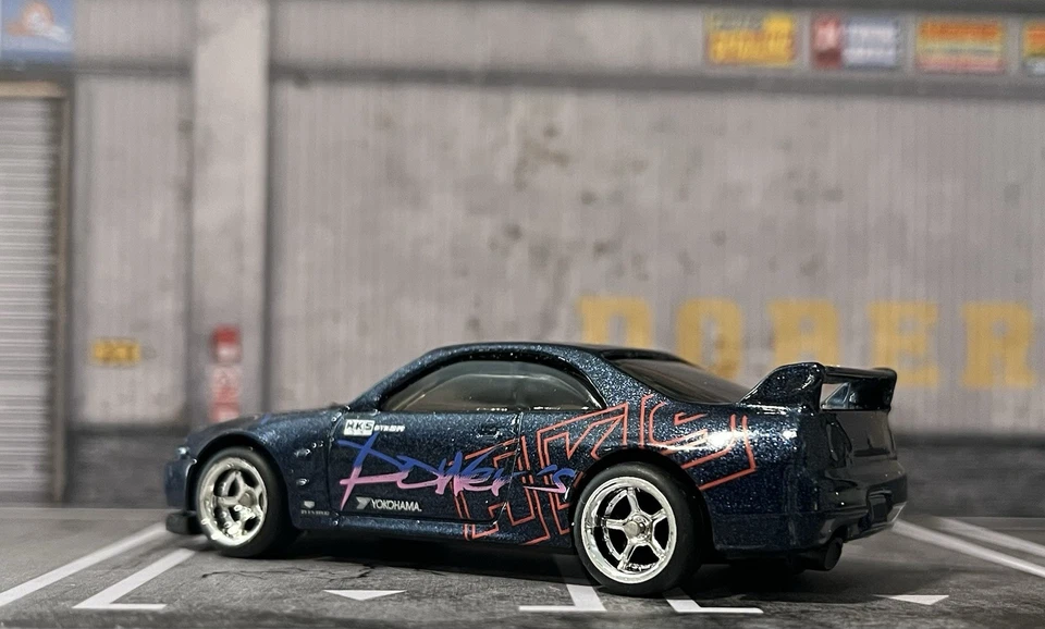 Hot Wheels Custom Nissan Skyline GT-R HKS R33 - Real Riders JDM E - Imagem 2 de 4