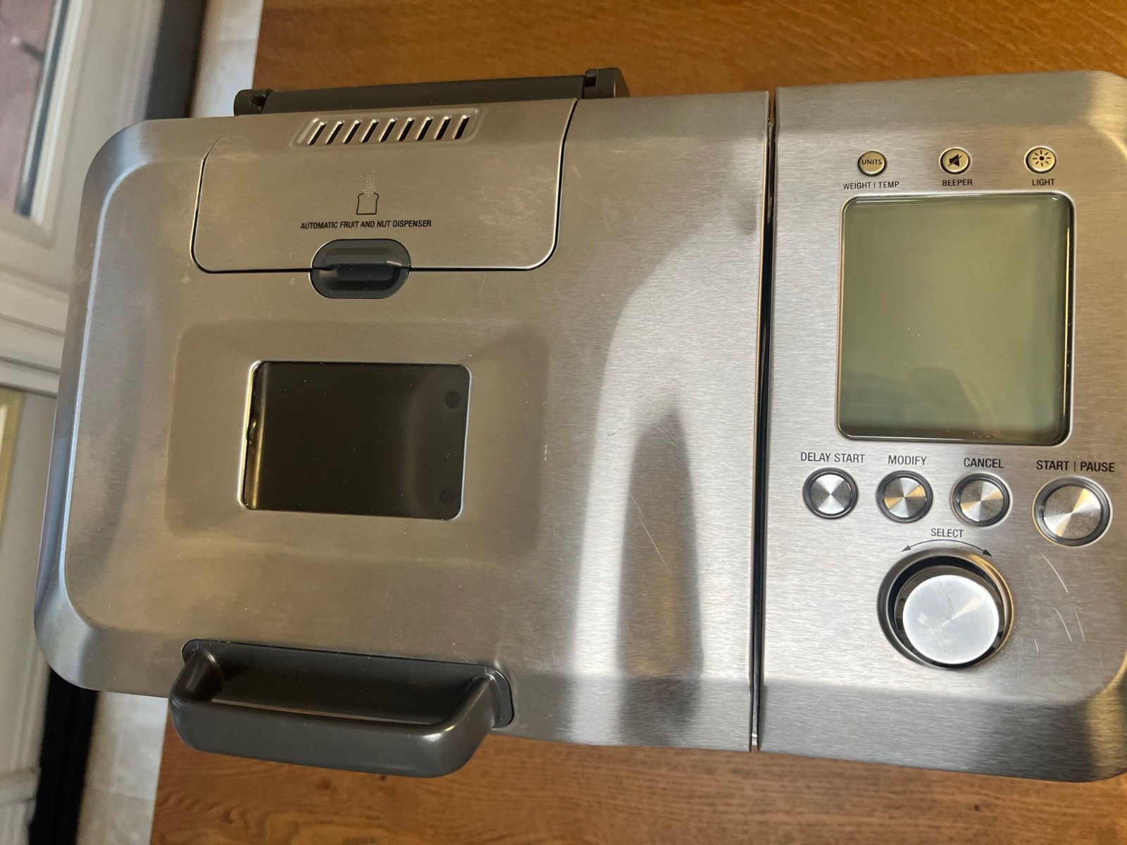 Breville Custom Loaf Automatic Bread Maker with manual/recipe book BBM800XL